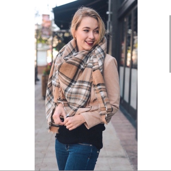 New! Khaki Plaid Blanket Lightweight Scarf Soft Burberry colored - Picture 2 of 2